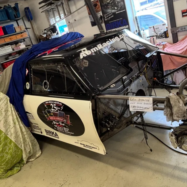 Moving ON!! 🤩👻

Like I have said before, details MATTERS!!! 😎🤘🏻👊🏻🥳

My race car is my hot rod, if it doesn’t look good I’m not happy! 😅🙊🙈

During the past week me and dad have finished up the new windshield and front side windows! Did also repair some worn out door hinges!.. 😝 A 15 years old race car needs some TLC for sure!.. 😅 Well, the Chevelle is getting back like new again even that it was born over 15 years ago! 😅 I think it looks great and I’m happy with it!  With the new windshield I also did reset the “race entry stickers” to zero! 👶🏻 Just some new decals needed and we are all done! 👌🏻

Peter went by today during the evening! 🙏🏻😍 He’s pretty much like me, doesn’t have a life outside cars! 🤪😆 We did install the heads on the empty block and got it into the chassis for this coming weekend work! 😁

It’s time to get the new headers welded up, that’s the last thing to do on the Chevelle before the season starts! Except for putting the engine back together!

Today it’s less than 3 weeks to the first round in the Top Doorslammer Series, still no crankshaft!… 😅🥹🥲

Stay tuned! 👊🏻😎

#detailsmatter #movingon #greatprogress #thedragracinglife #letsdothis #shopweekend #service #makedragracinggreatagain #makedragracingfunagain #makingthechevellegreatagain #preparations #donthalfassit #itsalongwaytothetopifyouwannarockandroll #chevelle #chevrolet #bigblock #whatisaerodynamics #screwblower #conventionalheaded #sjodinpower #chevypower #flipfloppsandbigblocks #wayfastchevy #housebrickonwheelsfromhell #recordsetting #hardworkpaysoff #topdoorslammer #outlawpromod #abmracing #sjodinmotorsport
